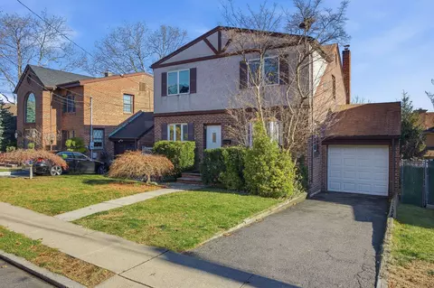 1026 Jassamine Way, Fort Lee, NJ 07024
