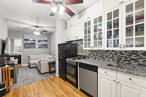 410 Adams St #2L, Hoboken, NJ 07030