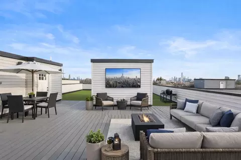 192 Cambridge Ave #4, Jersey City, NJ 07307