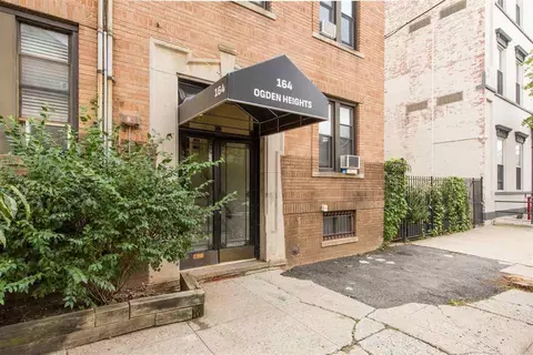 164 Ogden Ave #204, Jersey City, NJ 07307
