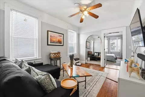 21 Myrtle Ave, Jersey City, NJ 07305