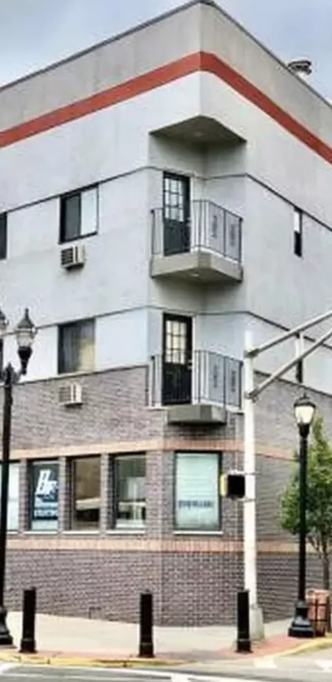 404 32nd New York Ave #201, Union City, NJ 07087