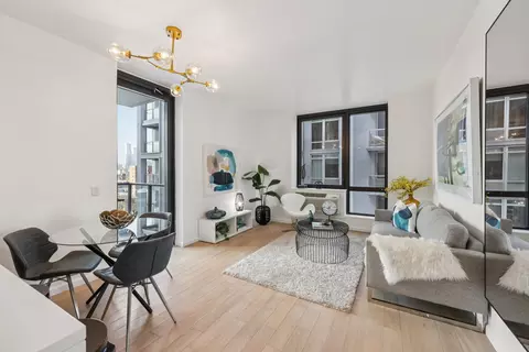 160 1st St #1013, Jersey City, NJ 07302
