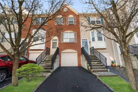 58 Locust St, Jc West Bergen, NJ 07305