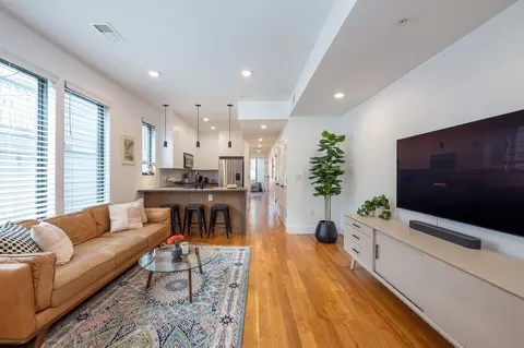 827 Pavonia Ave #3, Jersey City, NJ 07306