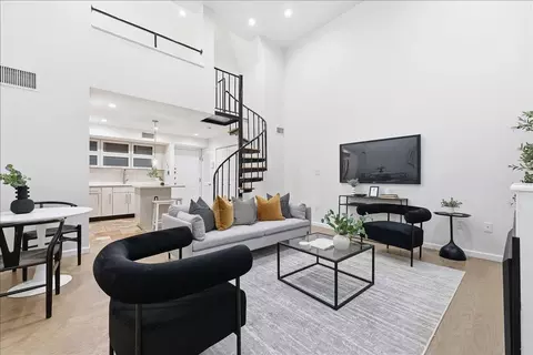 818 Jefferson St #1C, Hoboken, NJ 07030