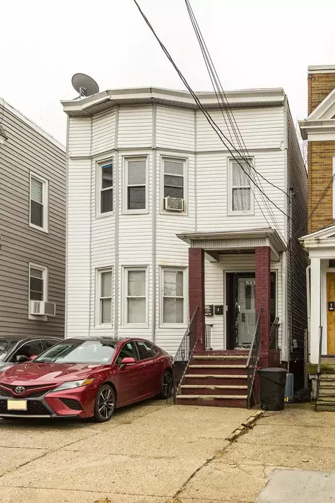 203 Virginia Ave, Jersey City, NJ 07304