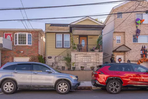 4616 Meadowview Ave, North Bergen, NJ 07047