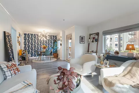 476 Monmouth St #203, Jersey City, NJ 07302