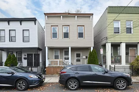 241 Randolph Ave, Jersey City, NJ 07304