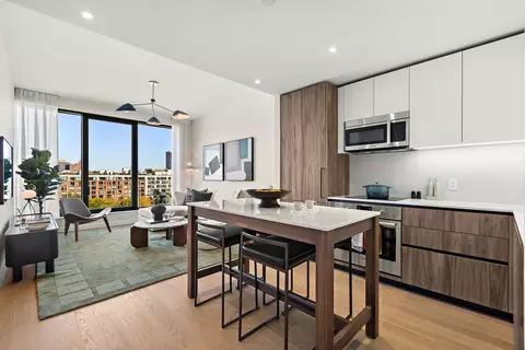 387 8th St #2L, Jersey City, NJ 07302
