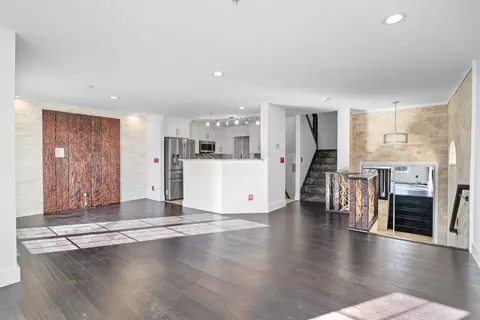 11 Bayside Dr #11, Bayonne, NJ 07002