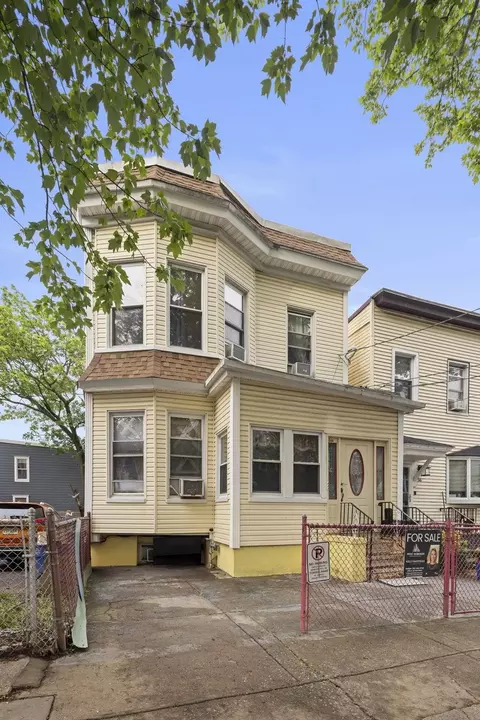 58 Booraem Ave, Jersey City, NJ 07307