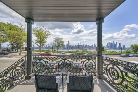 5303 Blvd E, West New York, NJ 07093