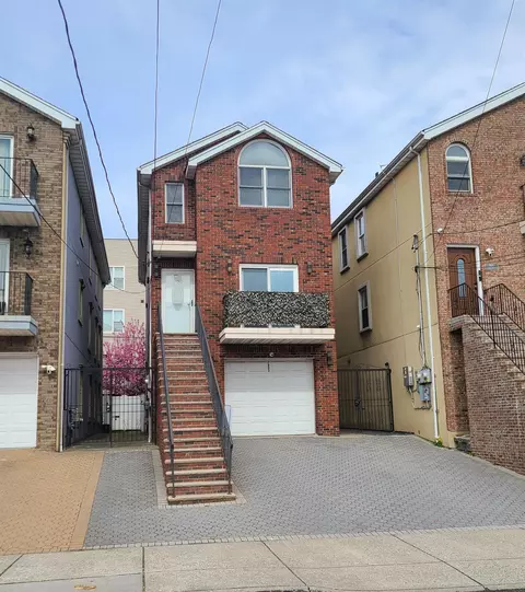 7803 5th Ave, North Bergen, NJ 07047