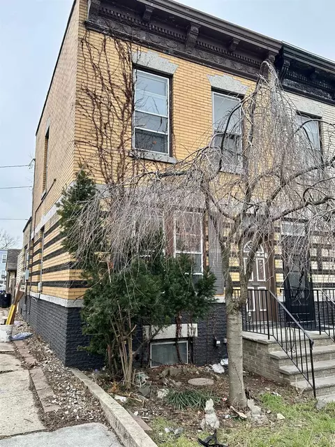 1301 86th St, North Bergen, NJ 07047