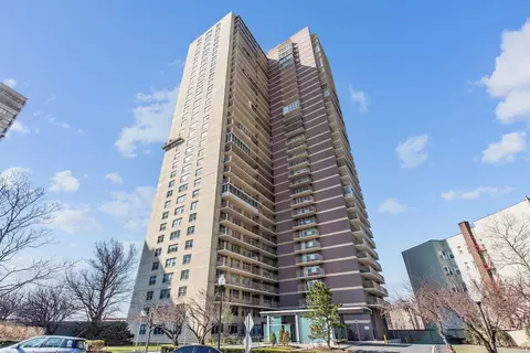 6040 Blvd E #8H, West New York, NJ 07093