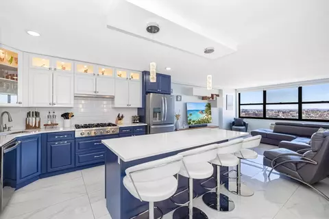 7002 Blvd E #35A, Guttenberg, NJ 07093