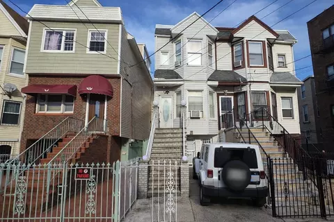 12 Boyd Ave, Jersey City, NJ 07304