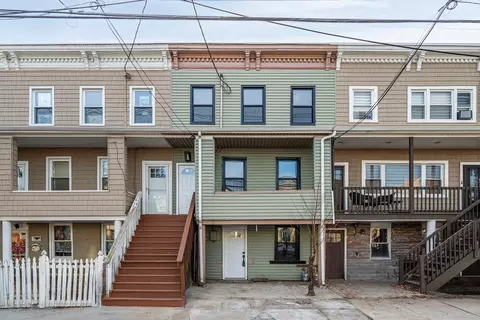 22 W 10th St, Bayonne, NJ 07002