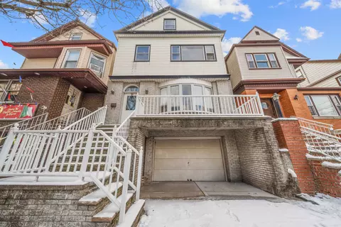 18 W 22nd St, Bayonne, NJ 07002