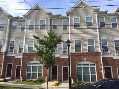 265 Custer Ave #107, Jersey City, NJ 07305