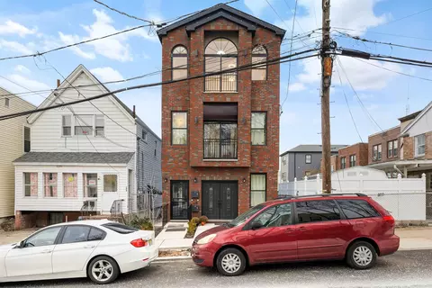 156 Leonard St #2, Jersey City, NJ 07307