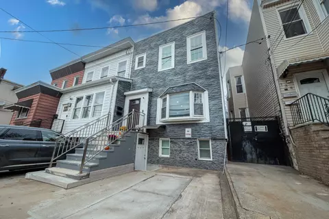 136 North St, Jersey City, NJ 07307
