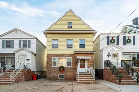 70 W 51st St, Bayonne, NJ 07002