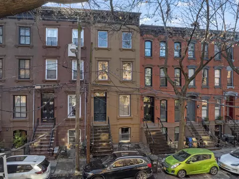 331 York St, Jersey City, NJ 07302