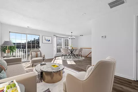 57 Cottonwood St, Jersey City, NJ 07305