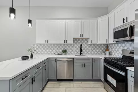 519 54th St #1C, West New York, NJ 07093