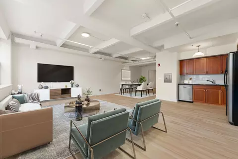 300 Communipaw Ave #8, Jersey City, NJ 07304