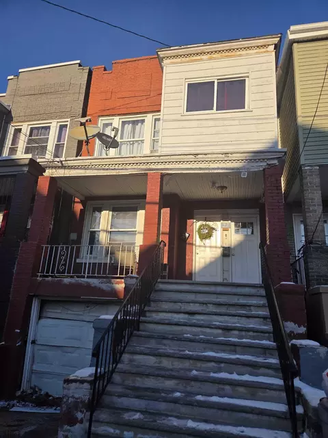 22 Stegman St, Jersey City, NJ 07305