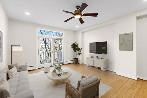 207 Shearwater Ct W #45, Jersey City, NJ 07305