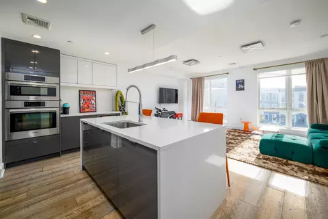 367 3rd St #303, Jersey City, NJ 07302