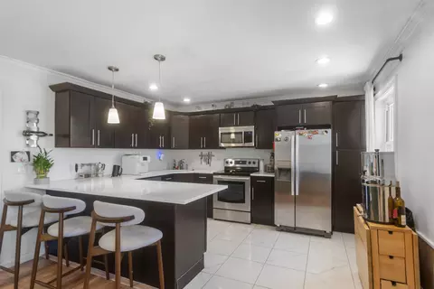 2 Radio Ave #C12, Secaucus, NJ 07094