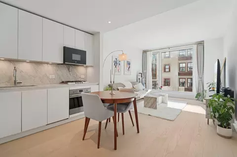 144 1st St #4A, Jersey City, NJ 07302