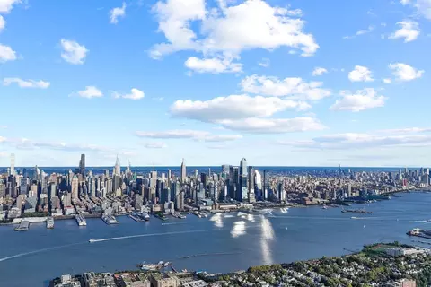 29-33 51st St #A, Weehawken, NJ 07086