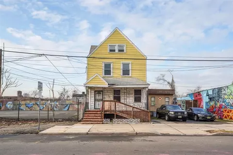 145 Pacific Ave, Jersey City, NJ 07304