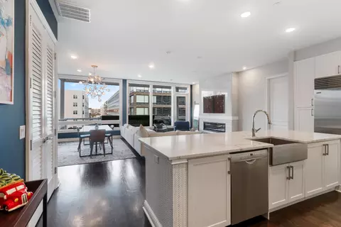 3 Somerset Ln #415, Edgewater, NJ 07020