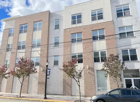 1901 Summit Ave #301, Union City, NJ 07087