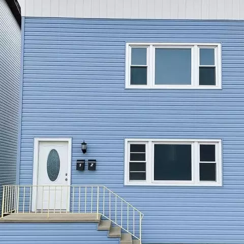 11 Meadow St, Bayonne, NJ 07002