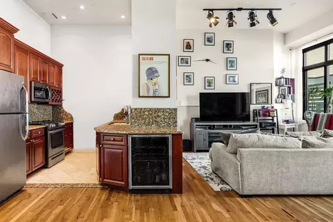 530 Gregory Ave #C301, Weehawken, NJ 07086