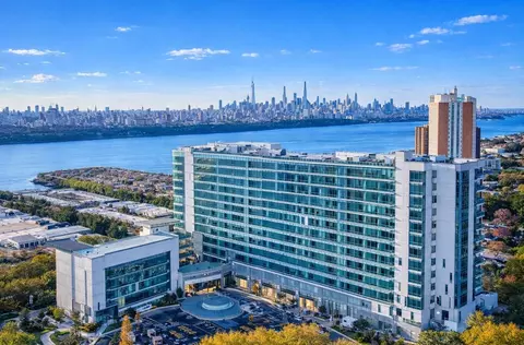 320 Adolphus Ave #812, Cliffside Park, NJ 07010