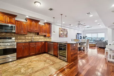 516 Grand St #4, Hoboken, NJ 07030