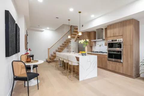17 Leonard St #2, Jersey City, NJ 07307
