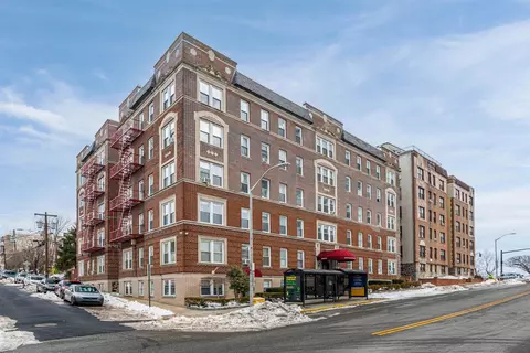 6045 Blvd E #C9, West New York, NJ 07093