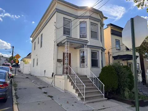 1701 73rd St, North Bergen, NJ 07047