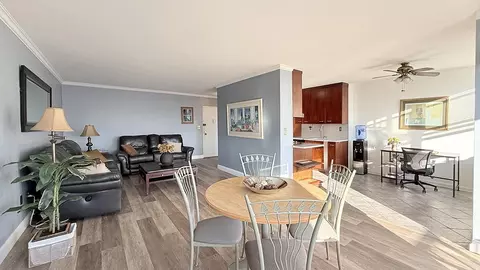 380 Mountain Rd #714, Union City, NJ 07087